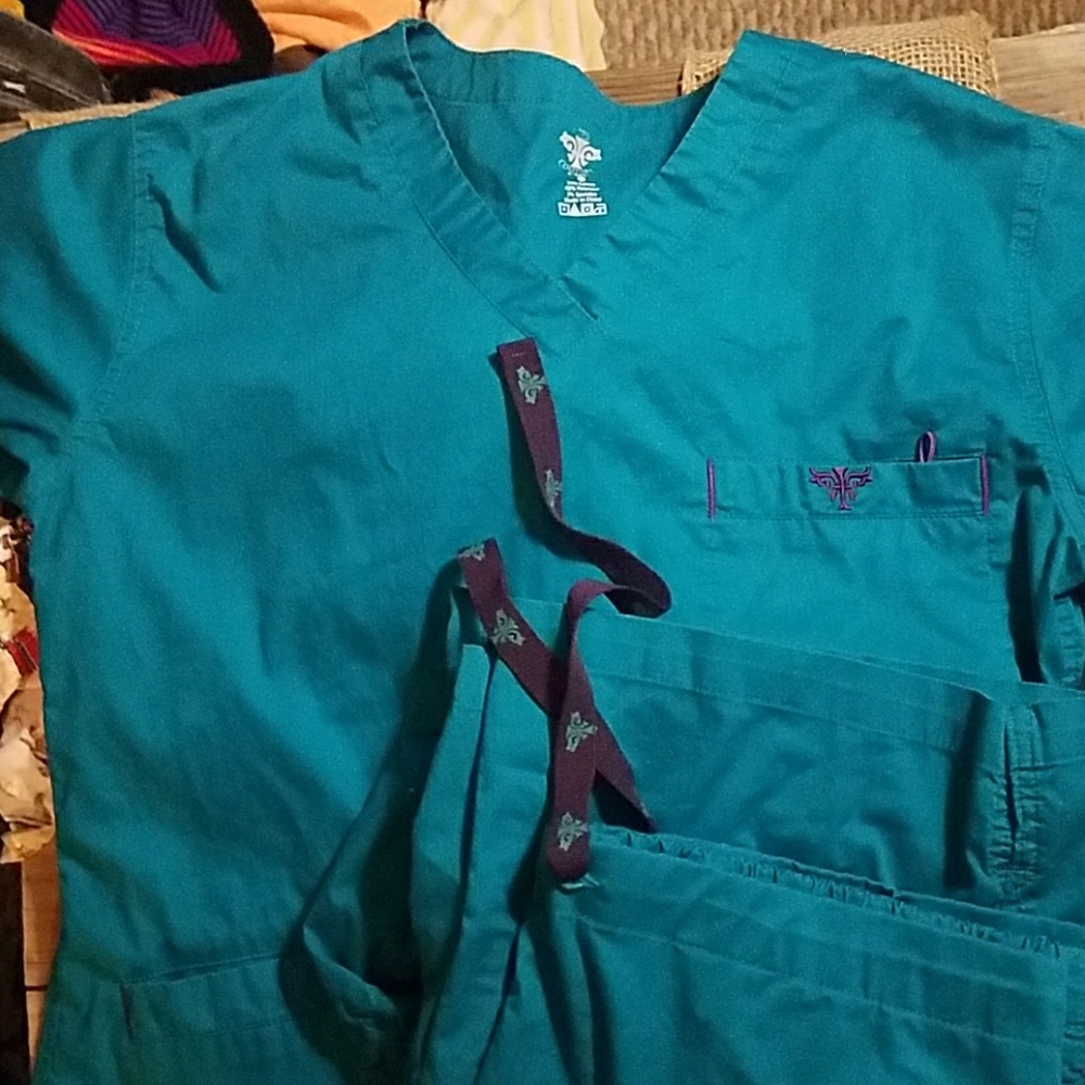 Med contour scrub set.medium.